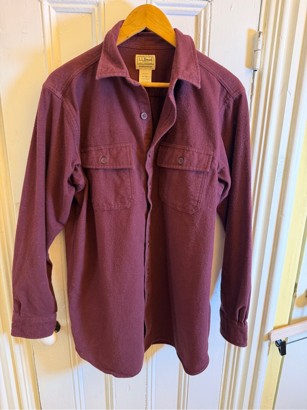 L.L.Bean Chamois Shirt Men’s M Tall Burgundy Cotton Button Front Traditional Fit